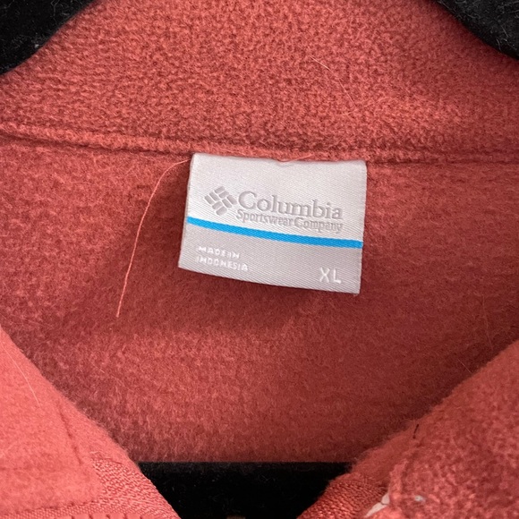 LIKE NEW Columbia Fleece Jacket - Worn Once! - Picture 2 of 2